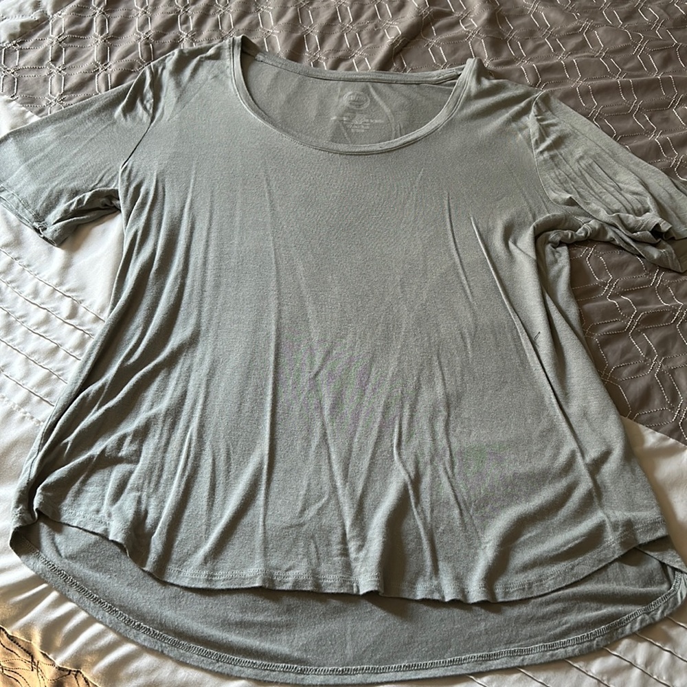 MAURICES-Lrg-casual T